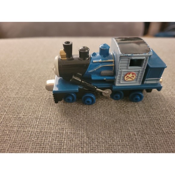 Thomas the Train Die Cast Metal Ferdinand and Tender Car Take Along 2012 - Picture 4 of 16